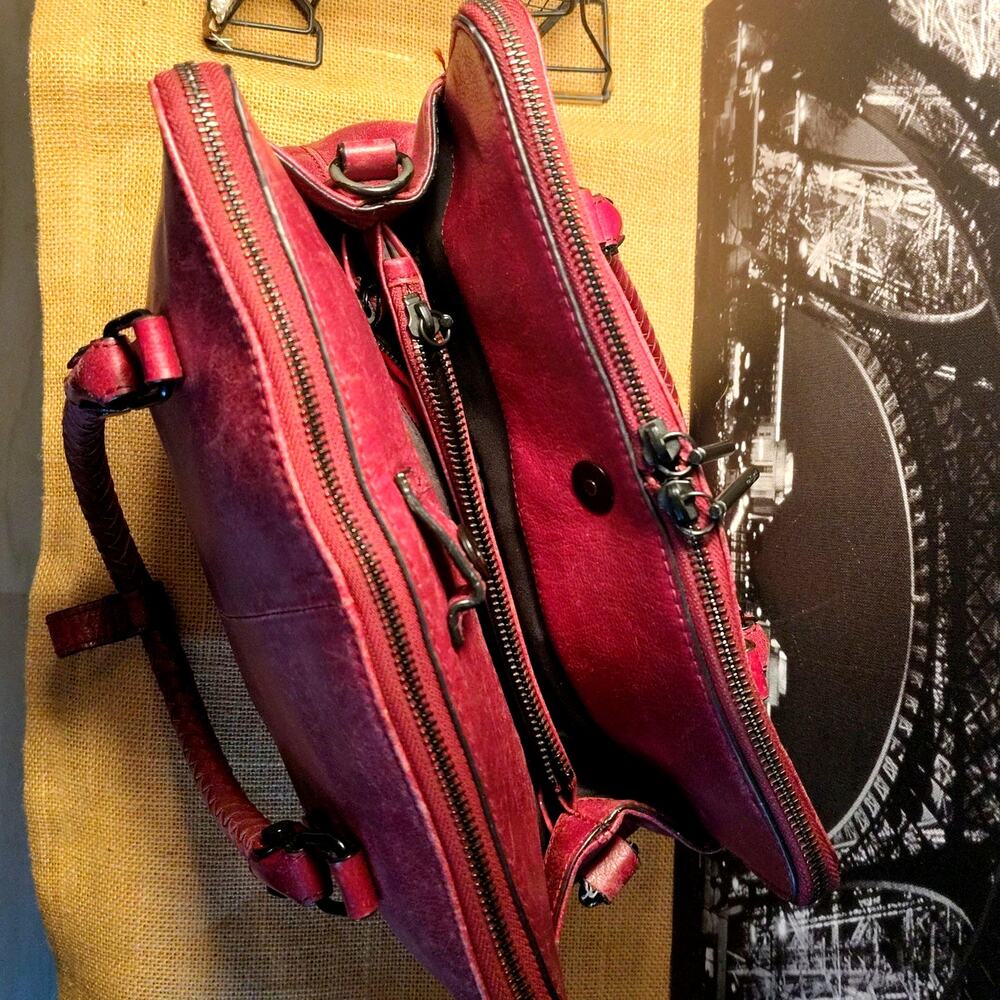 EILLOTT LUCCA GENEVIEVE CABERNET LEATHER PURSE - Picture 4 of 10